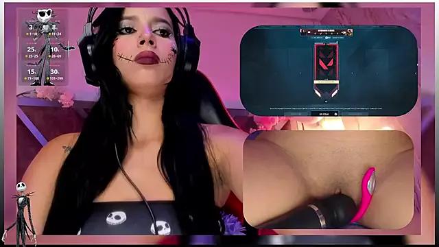 Check out our webcam shows gallery and message on a personal level with our sweet squirt cams hosts, showing off their natural physiques and sex toys.