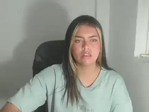sweetkitty_16 from StripChat