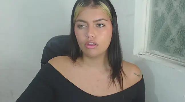 sweetkitty_16 from StripChat