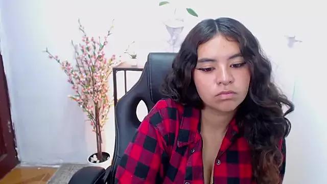 SweetVenuss_ from StripChat is Freechat