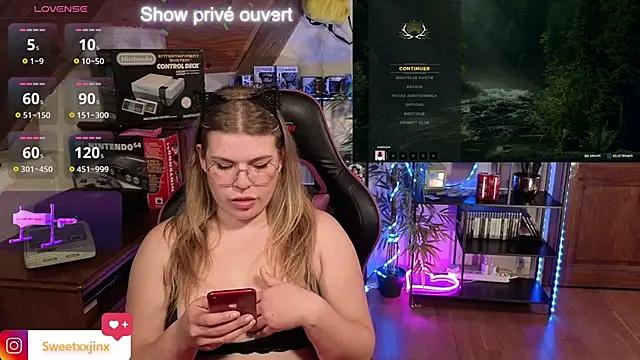 Check out our webcam shows gallery and message on a personal level with our sweet squirt cams hosts, showing off their natural physiques and sex toys.
