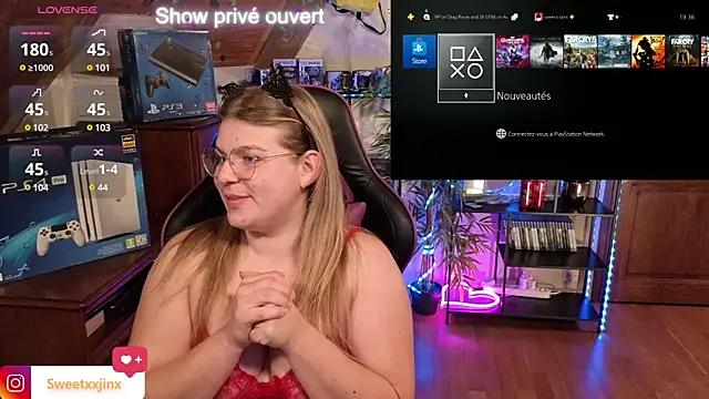Check out our webcam shows gallery and message on a personal level with our sweet squirt cams hosts, showing off their natural physiques and sex toys.