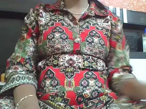 sweety0033 from StripChat is Freechat