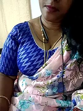 Swetyhoney from StripChat is Freechat