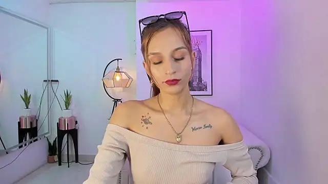 Check out our webcam shows gallery and message on a personal level with our sweet squirt cams hosts, showing off their natural physiques and sex toys.