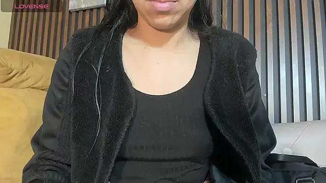 Tamaraakins from StripChat is Freechat