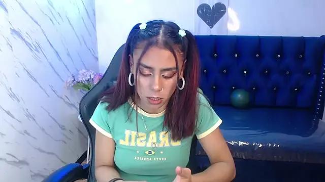 Tamarafox_v_ from StripChat is Freechat