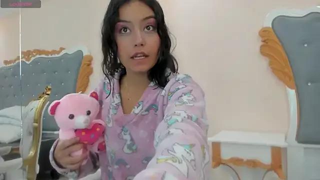 TamaraThiel from StripChat is Freechat
