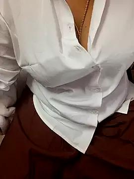 Tamil_Ammani from StripChat is Freechat