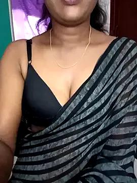 Tamil_kavinila from StripChat is Freechat