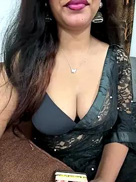tamil_Rosie from StripChat is Freechat