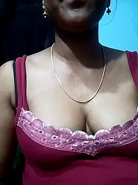 Tamillminnal from StripChat is Freechat