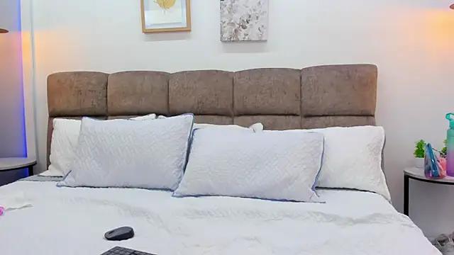 Check out our webcam shows gallery and message on a personal level with our sweet squirt cams hosts, showing off their natural physiques and sex toys.