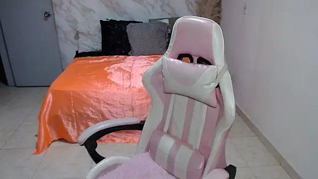 Check out our webcam shows gallery and message on a personal level with our sweet squirt cams hosts, showing off their natural physiques and sex toys.