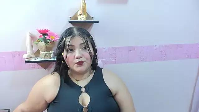 Taniabenelli from StripChat is Freechat