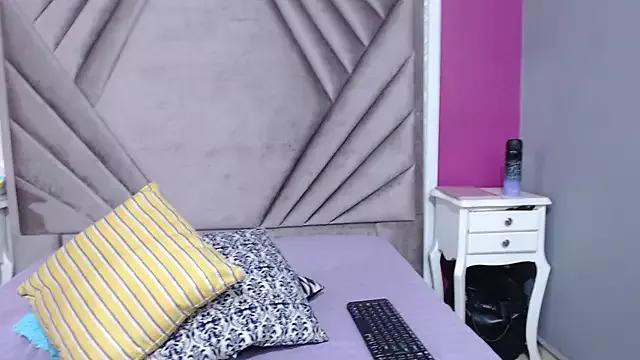 Check out our webcam shows gallery and message on a personal level with our sweet squirt cams hosts, showing off their natural physiques and sex toys.
