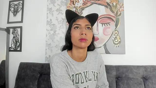 Check out our webcam shows gallery and message on a personal level with our sweet squirt cams hosts, showing off their natural physiques and sex toys.