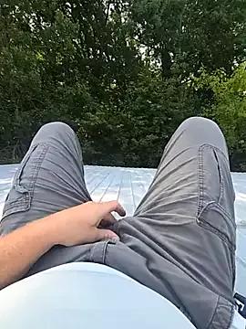 taurada76 from StripChat is Freechat