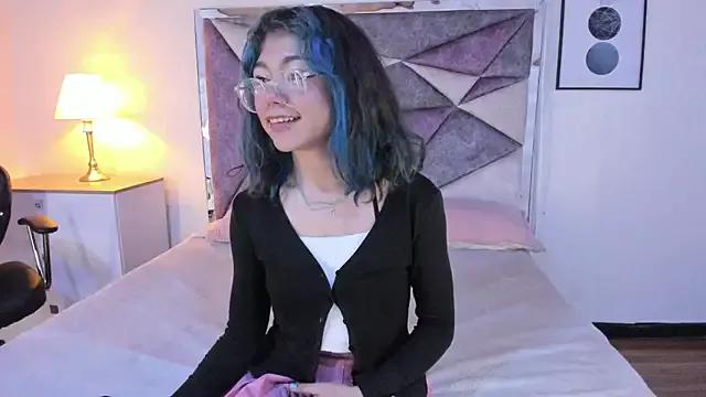 Check out our webcam shows gallery and message on a personal level with our sweet squirt cams hosts, showing off their natural physiques and sex toys.