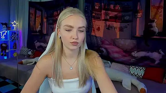 Check out our webcam shows gallery and message on a personal level with our sweet squirt cams hosts, showing off their natural physiques and sex toys.