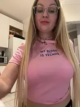 Teya_moon_ from StripChat is Freechat