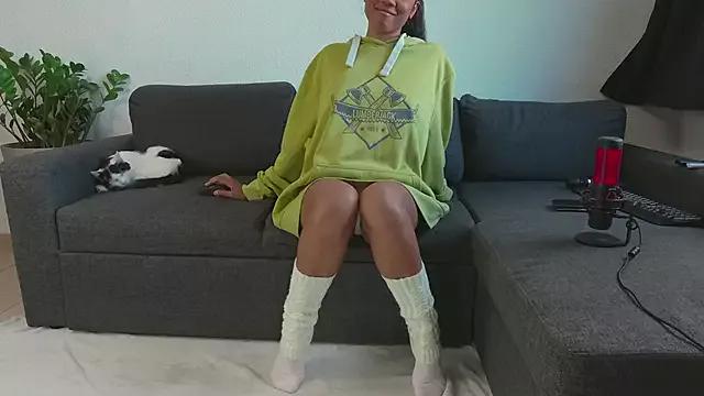 Check out our webcam shows gallery and message on a personal level with our sweet squirt cams hosts, showing off their natural physiques and sex toys.