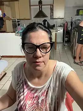 THESWEETBRUNETTE from StripChat is Freechat