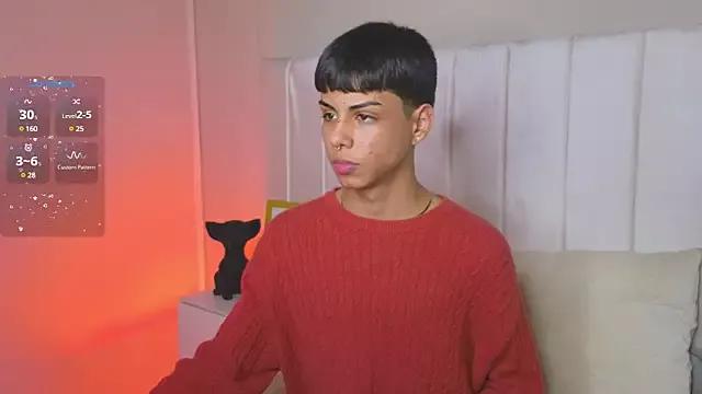 Thomas_wil from StripChat is Freechat