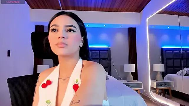 Tifanny_Jhoson from StripChat is Freechat