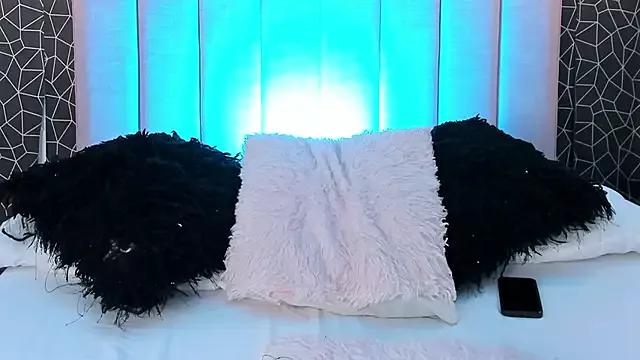 Check out our webcam shows gallery and message on a personal level with our sweet squirt cams hosts, showing off their natural physiques and sex toys.