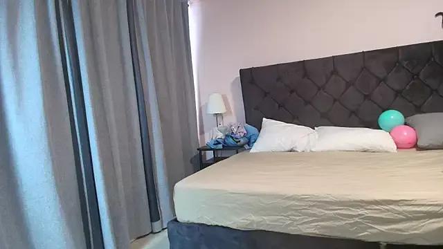 TiffanyStorms_LS from StripChat is Freechat