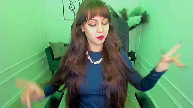 TiffanyYounge from StripChat is Freechat