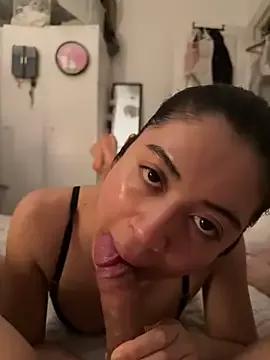 tightasiangirl from StripChat is Freechat