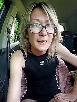 Timide_girl2 from StripChat is Freechat