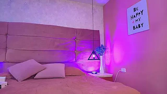 Check out our webcam shows gallery and message on a personal level with our sweet squirt cams hosts, showing off their natural physiques and sex toys.