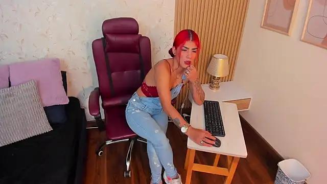 Check out our webcam shows gallery and message on a personal level with our sweet squirt cams hosts, showing off their natural physiques and sex toys.