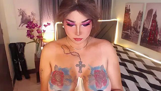 Check out our webcam shows gallery and message on a personal level with our sweet squirt cams hosts, showing off their natural physiques and sex toys.