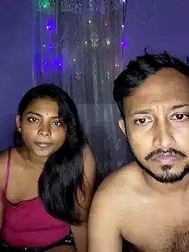 Photos of Trending_Couple from StripChat is Freechat
