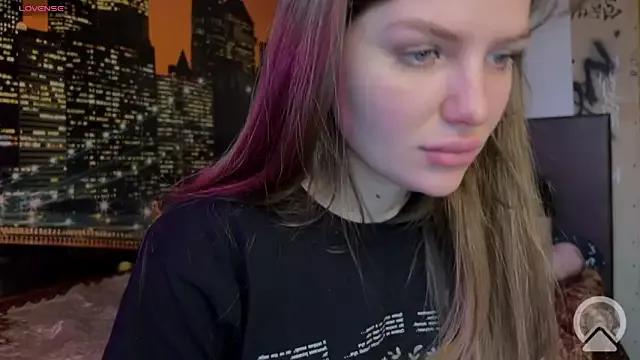 TrueNorthPair from StripChat is Freechat