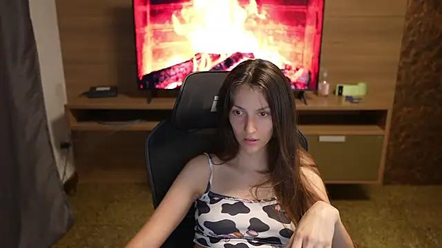 Check out our webcam shows gallery and message on a personal level with our sweet squirt cams hosts, showing off their natural physiques and sex toys.