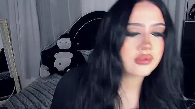 UR_MADDY from StripChat is Freechat