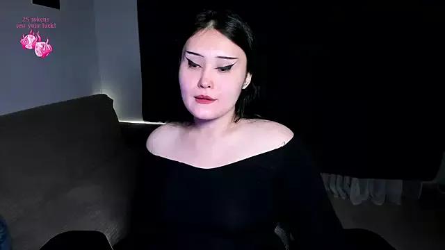 urasianwoman from StripChat is Freechat
