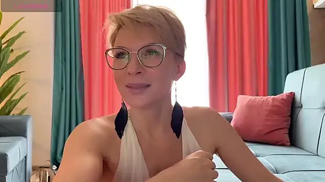 Check out our webcam shows gallery and message on a personal level with our sweet squirt cams hosts, showing off their natural physiques and sex toys.