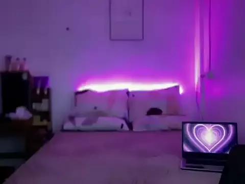 urswtasian_chesca from StripChat is Freechat