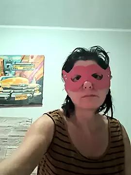Vagabondainnamorata from StripChat is Freechat