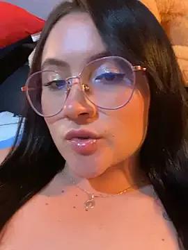 VALENORTIZ7 from StripChat is Freechat