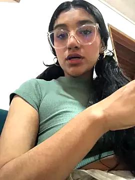 ValentiinaCruz from StripChat is Freechat