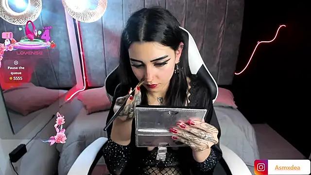 Check out our webcam shows gallery and message on a personal level with our sweet squirt cams hosts, showing off their natural physiques and sex toys.