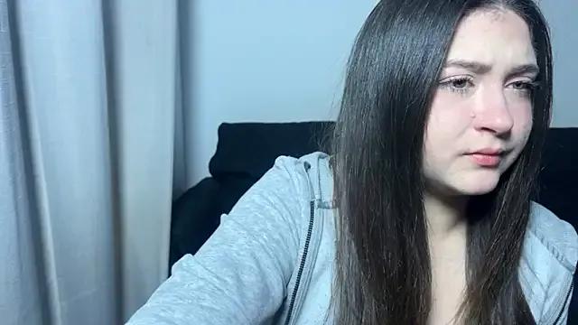 valentinauwu from StripChat is Freechat