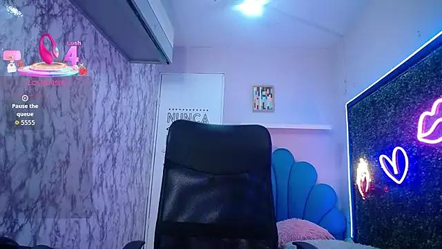 valeria_martinez19 from StripChat is Freechat